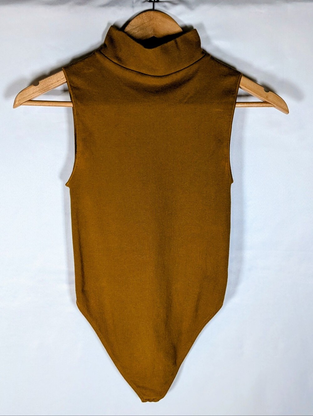 147. Good American Sleeveless Turtleneck Bodysuit - Dark Mustard